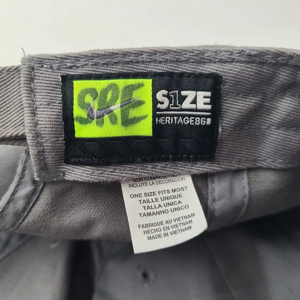 Youth Nike Hat Strapback Gray White Logo S1ZE Heritage86 Swoosh Casual Sports‎